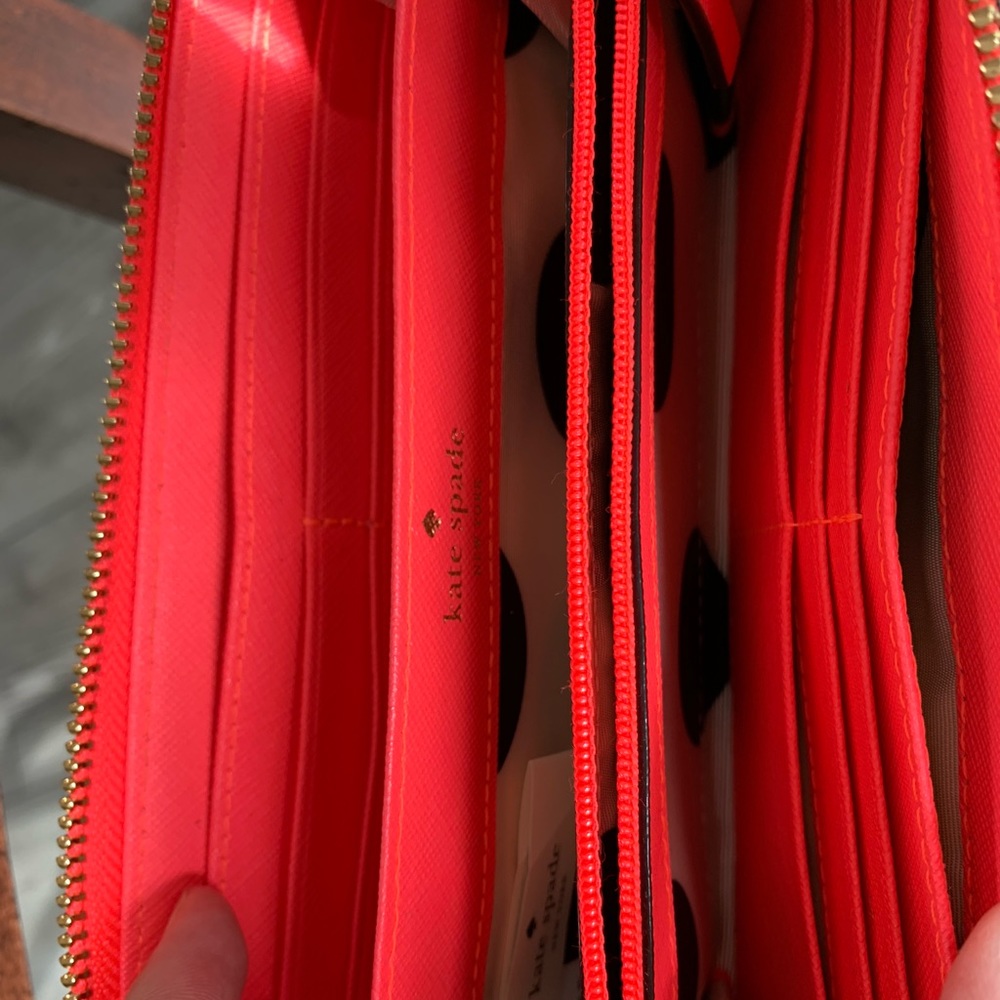 Kate Spade Wallet - Picture 4 of 4